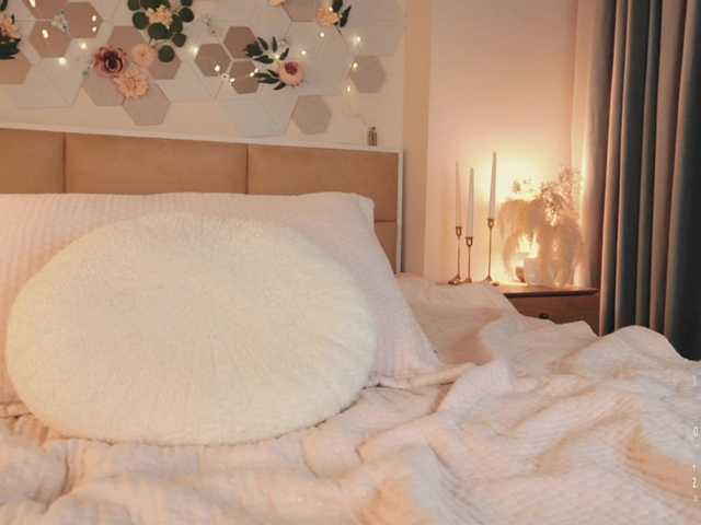 AlytheAmore's BongaCams show and profile