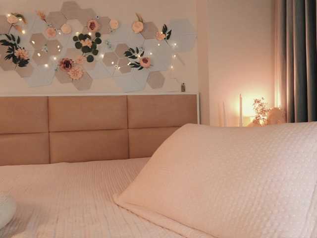 AlytheAmore's BongaCams show and profile