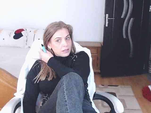 Evamaria2025 Live Webcam on BongaCams