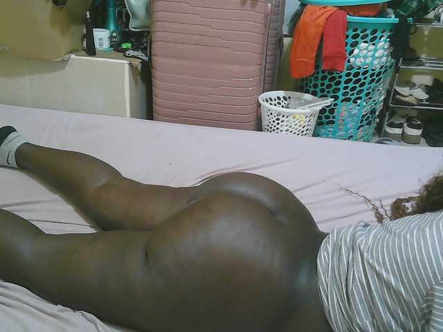 Sexy-Quincy11 webcam bongacams model stream image
