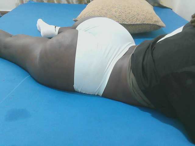 Sexy-Quincy11's BongaCams show and profile