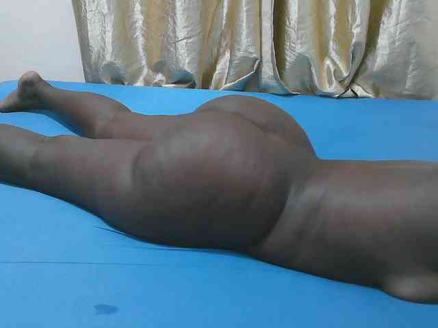 Sexy-Quincy11 webcam