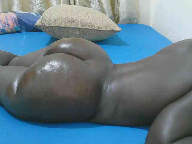 Sexy-Quincy11 webcam