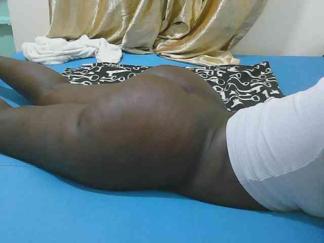 Sexy-Quincy11 webcam