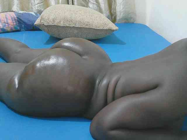 Sexy-Quincy11 webcam