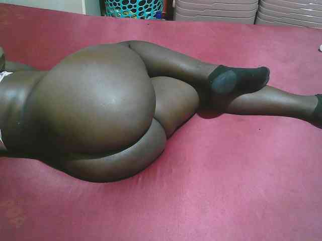 Sexy-Quincy11 webcam