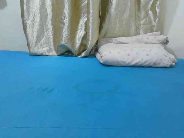 Sexy-Quincy11 webcam