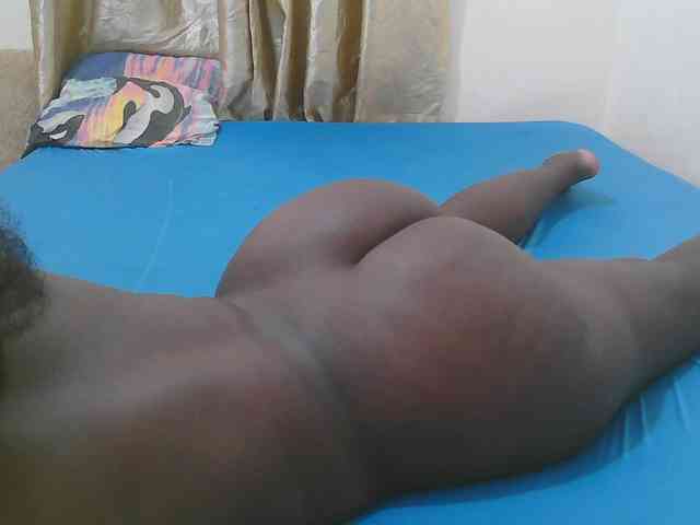 Sexy-Quincy11 webcam