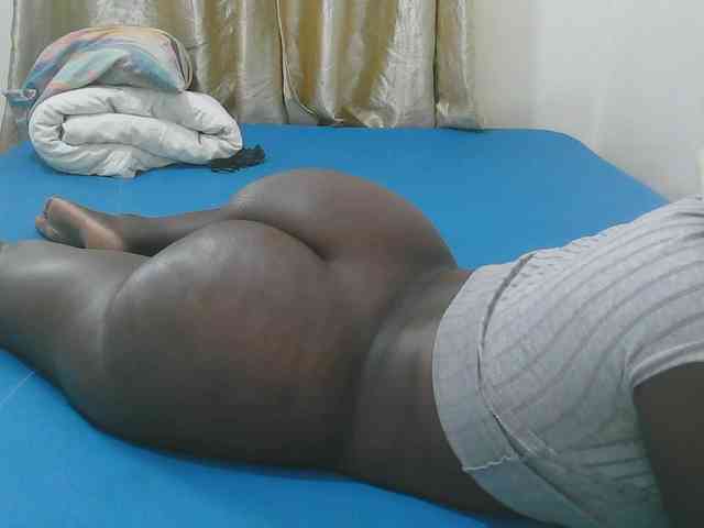 Sexy-Quincy11 webcam