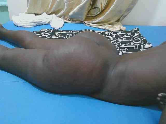 Sexy-Quincy11 webcam