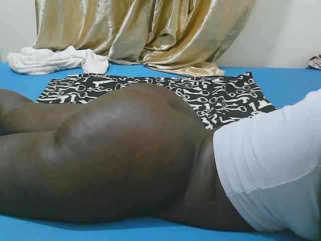 Sexy-Quincy11 webcam