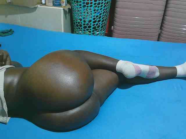 Sexy-Quincy11 webcam