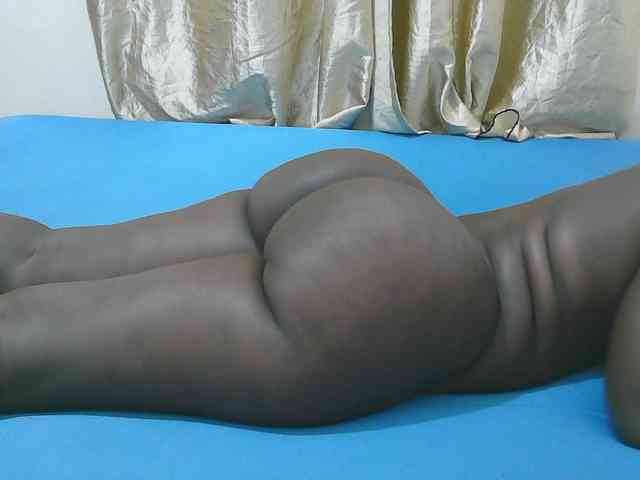 Sexy-Quincy11 webcam