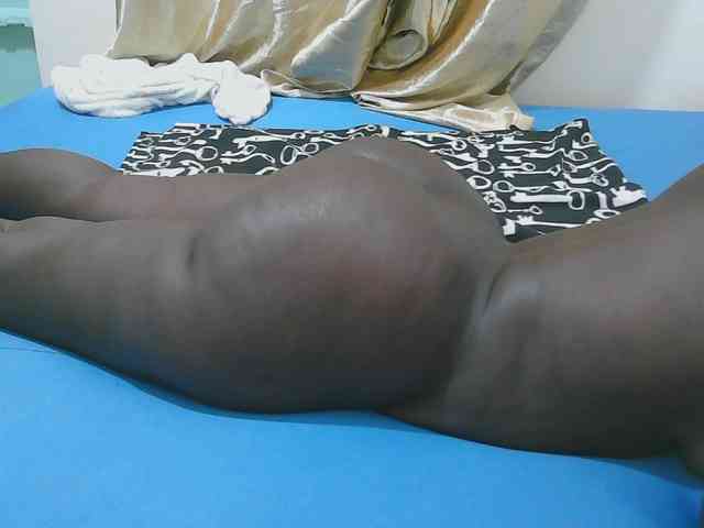 Sexy-Quincy11 webcam