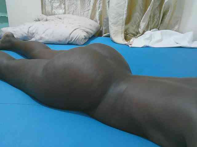 Sexy-Quincy11 webcam