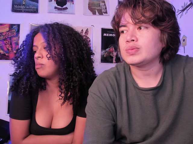 HotHoneyChile's BongaCams show and profile