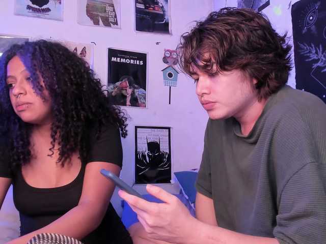 Sex chat gratuit in direct cu HotHoneyChile pe BongaCams