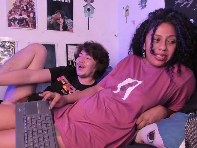 HotHoneyChile's BongaCams show and profile