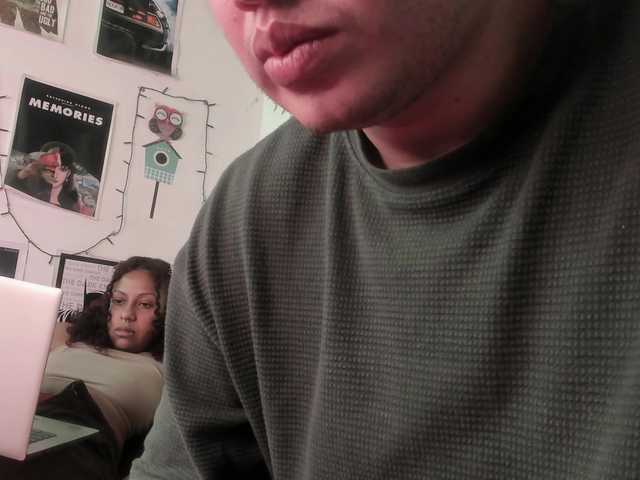  HotHoneyChile chat room