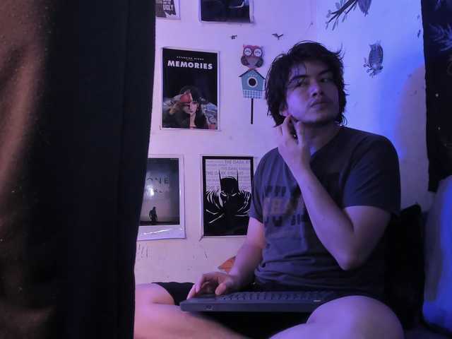 HotHoneyChile's BongaCams show and profile