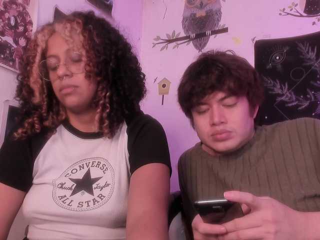 HotHoneyChile's BongaCams show and profile