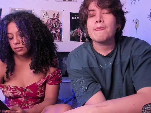 HotHoneyChile's BongaCams show and profile