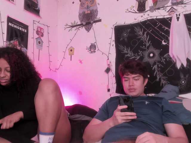  HotHoneyChile chat room