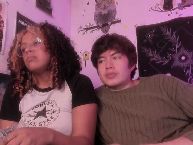 HotHoneyChile's BongaCams show and profile