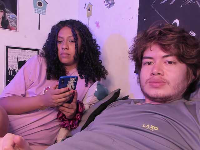 HotHoneyChile's BongaCams show and profile