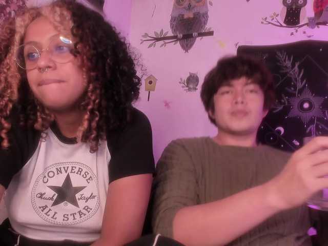 HotHoneyChile live cam