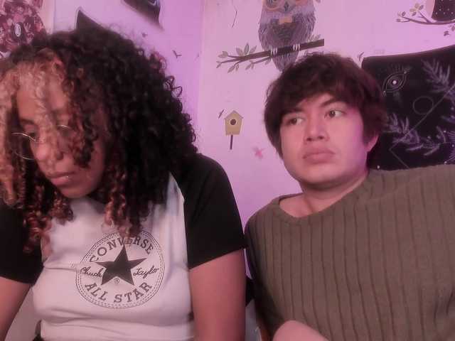 HotHoneyChile webcam