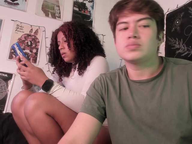  HotHoneyChile chat room