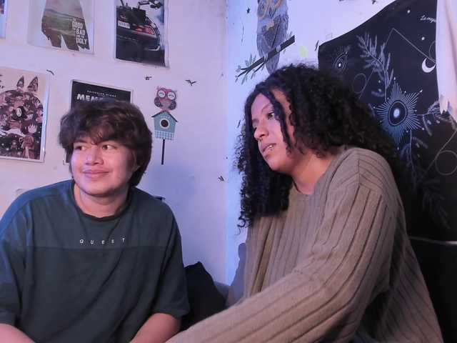 HotHoneyChile's BongaCams show and profile