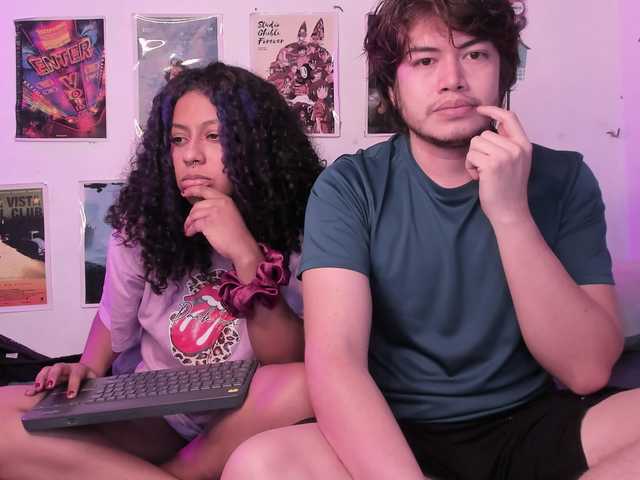 HotHoneyChile's BongaCams show and profile