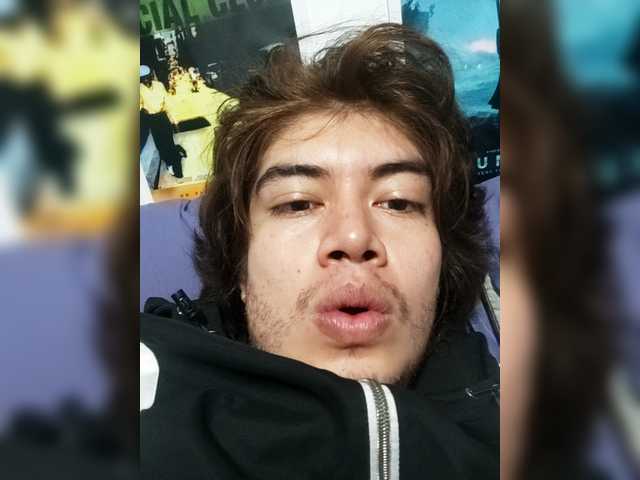 HotHoneyChile's BongaCams show and profile