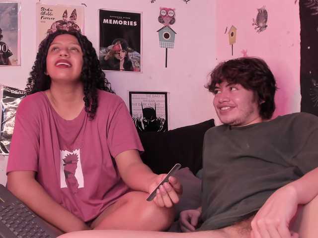 HotHoneyChile's BongaCams show and profile