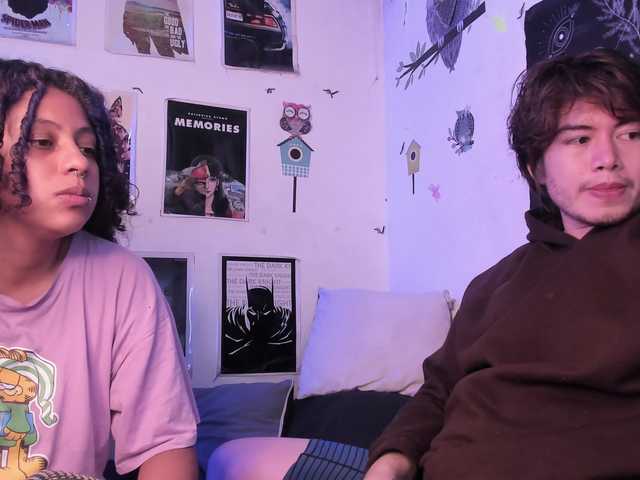 HotHoneyChile's BongaCams show and profile