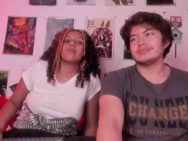 HotHoneyChile webcam