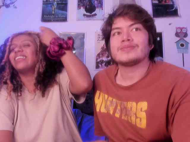 HotHoneyChile webcam