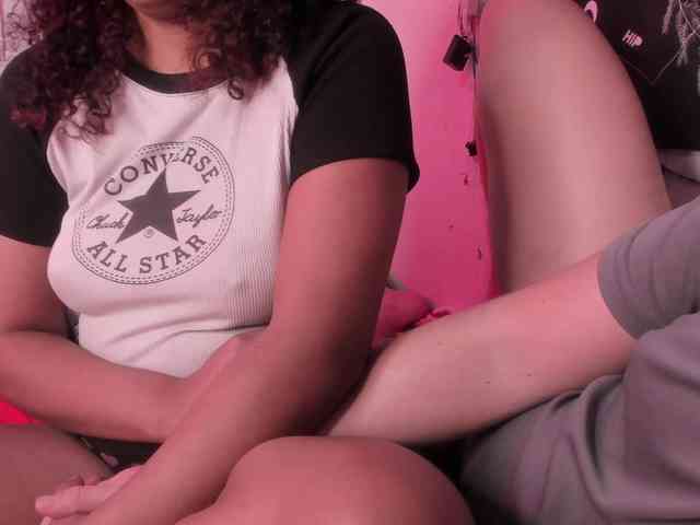 HotHoneyChile webcam