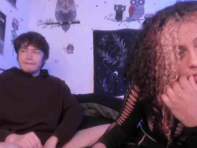 HotHoneyChile webcam