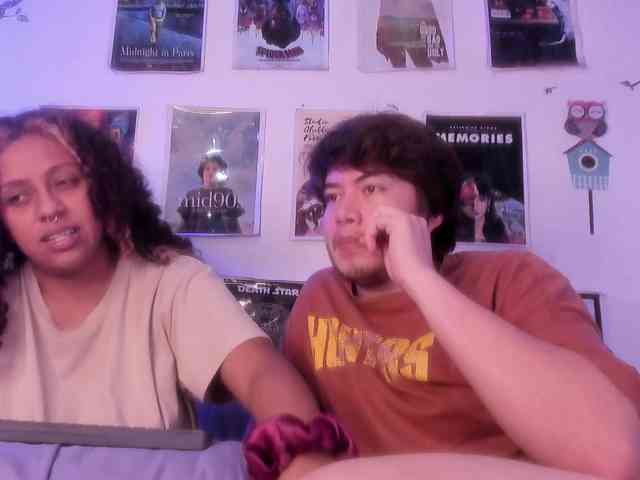 HotHoneyChile webcam