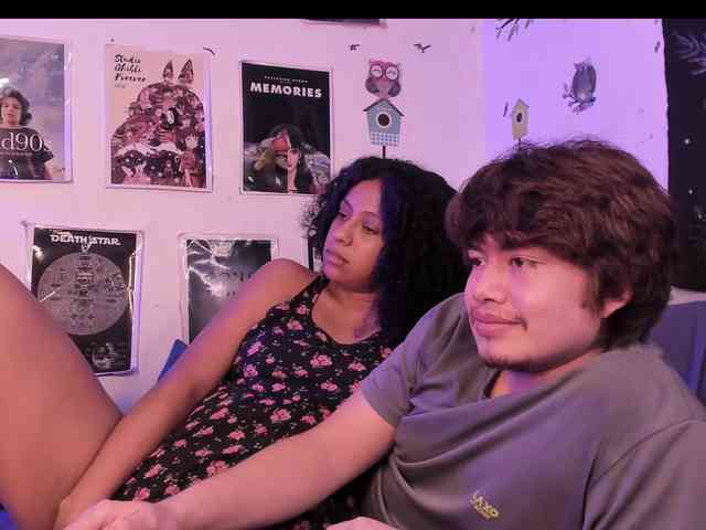 HotHoneyChile webcam