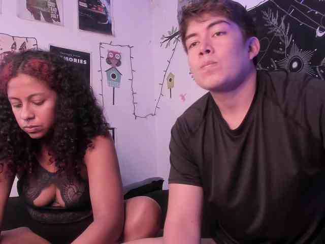 HotHoneyChile webcam