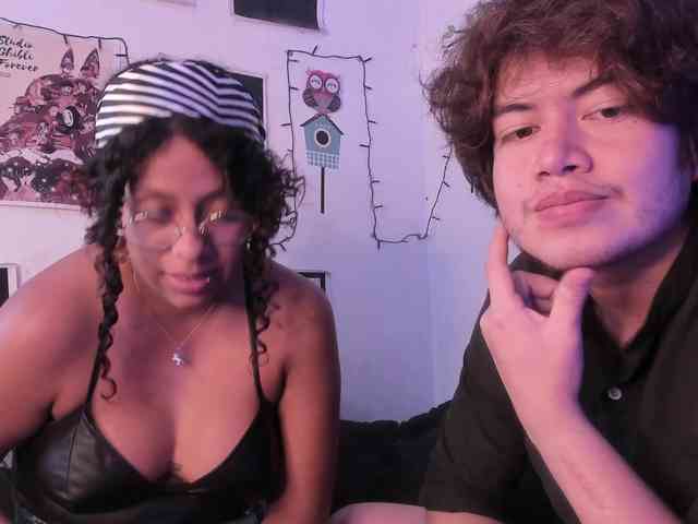 HotHoneyChile webcam