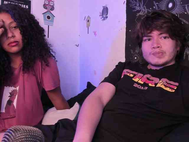 HotHoneyChile webcam