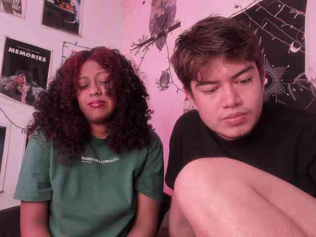 HotHoneyChile webcam