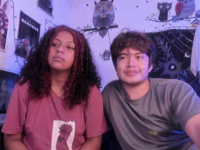 HotHoneyChile webcam