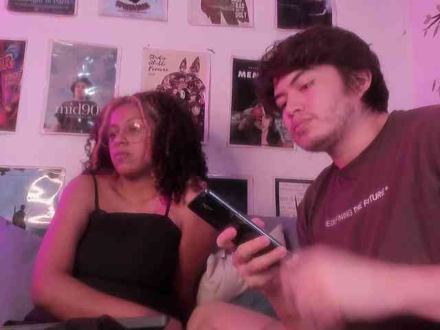 HotHoneyChile webcam