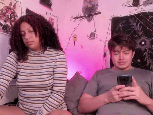 HotHoneyChile webcam